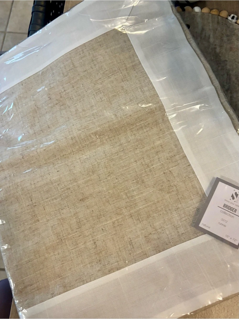 Neutral Textured Linen Table Runner 16x72- White & Natural! NWT🫶